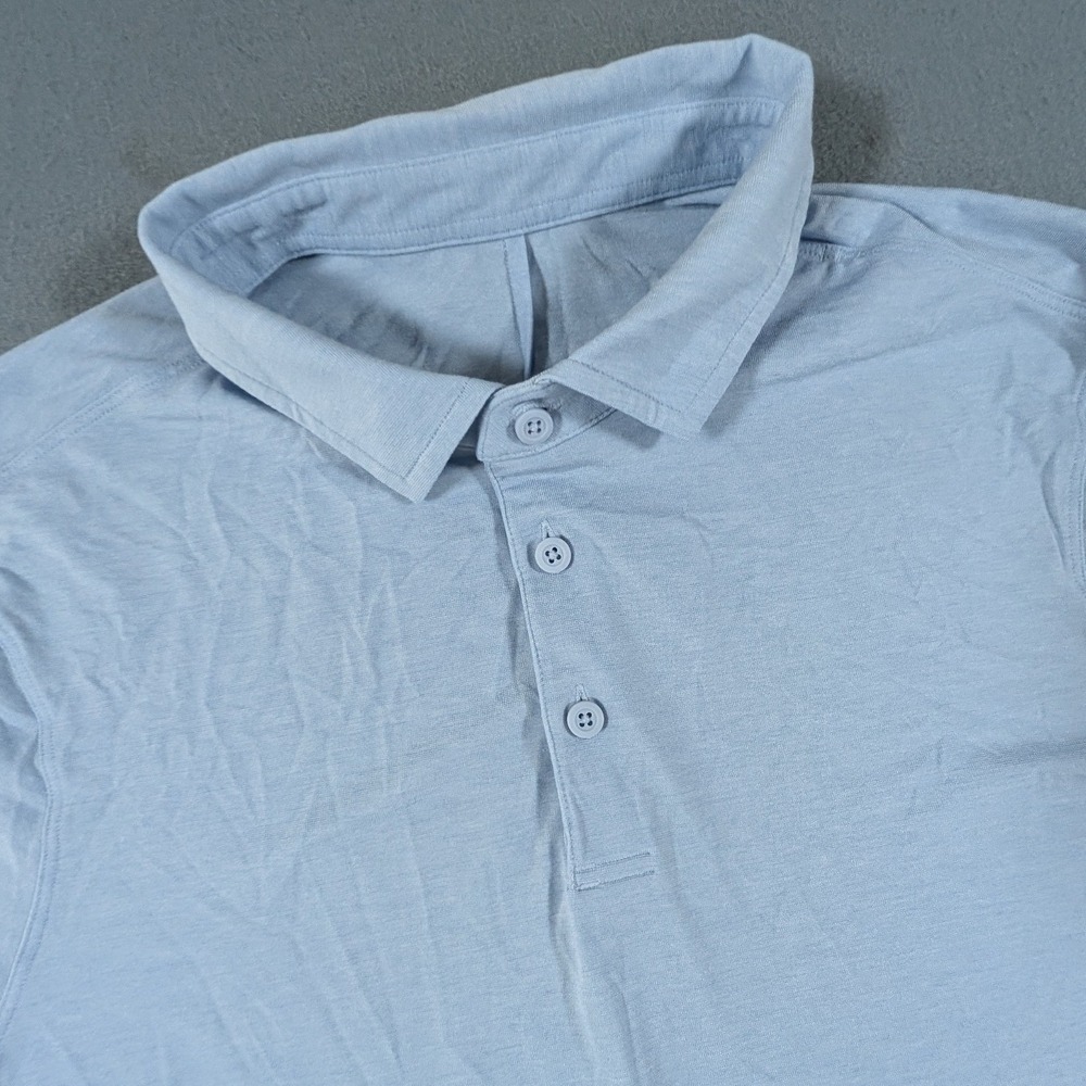 Lululemon Evolution Polo Mens Medium Light Blue Short Sleeve Golf Athletic Shirt